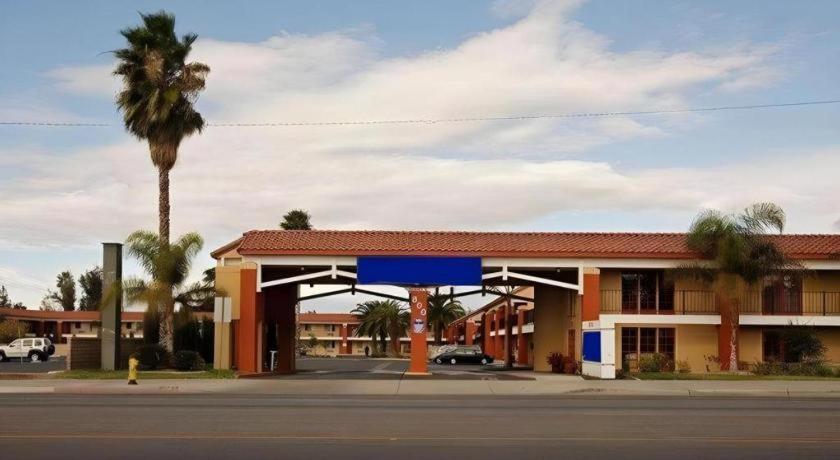 فندق دايز إن باي ويندام هيميت المظهر الخارجي الصورة